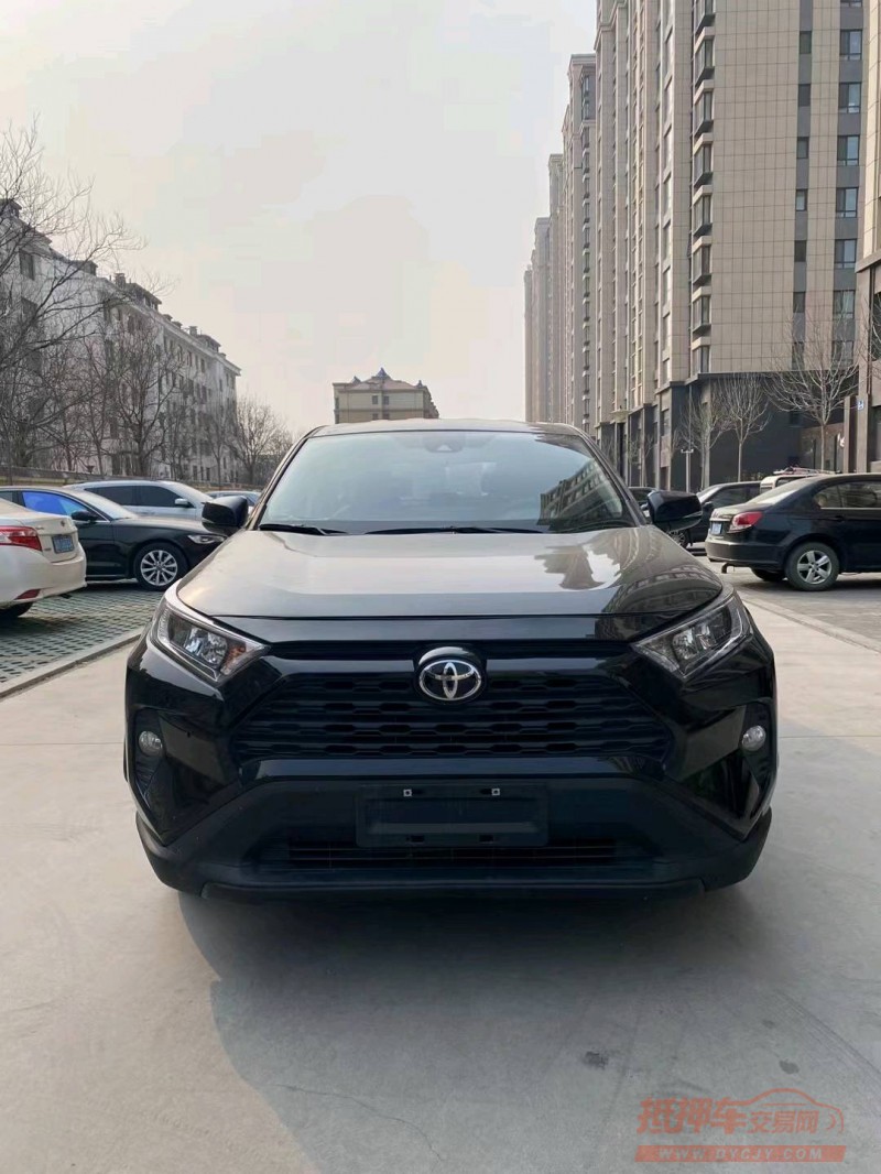 青岛21年丰田RAV4荣放1
