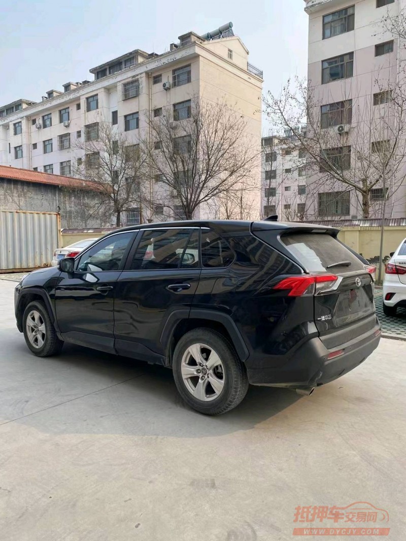 青岛21年丰田RAV4荣放8