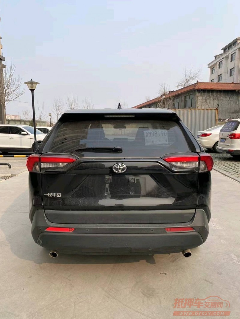 青岛21年丰田RAV4荣放9