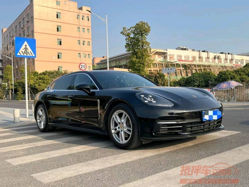 广州19年保时捷帕拉梅拉2