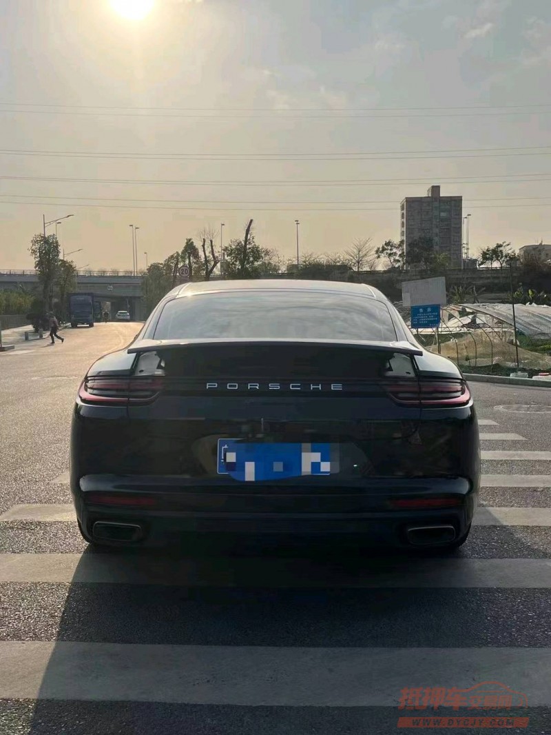广州19年保时捷帕拉梅拉9
