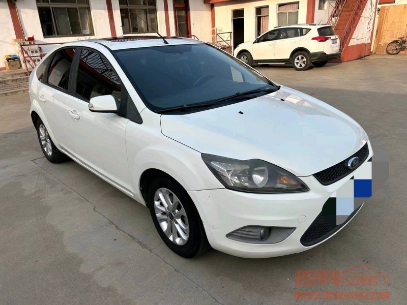 青岛13年福特福克斯2