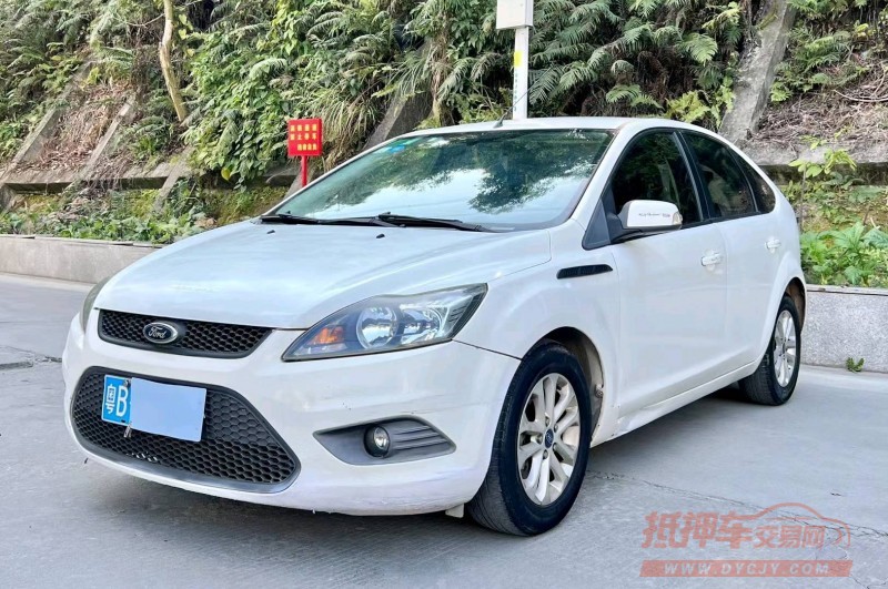广州14年福特福克斯3