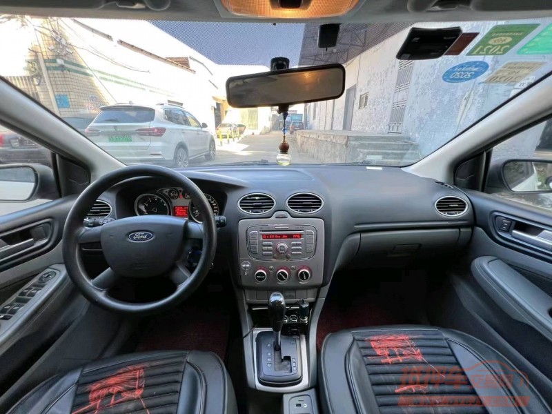 广州14年福特福克斯5