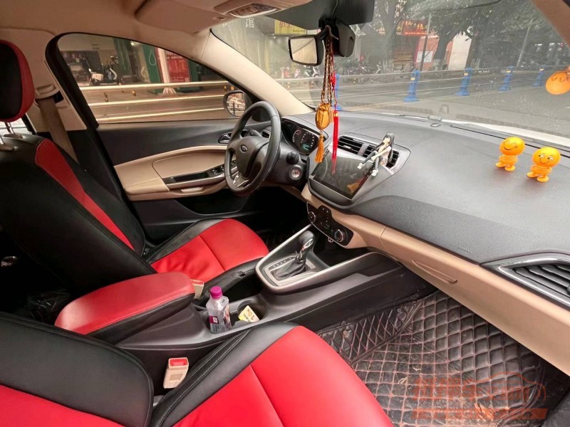 重庆17年福特福睿斯3