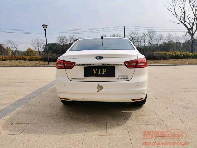 徐州17年福特福睿斯3