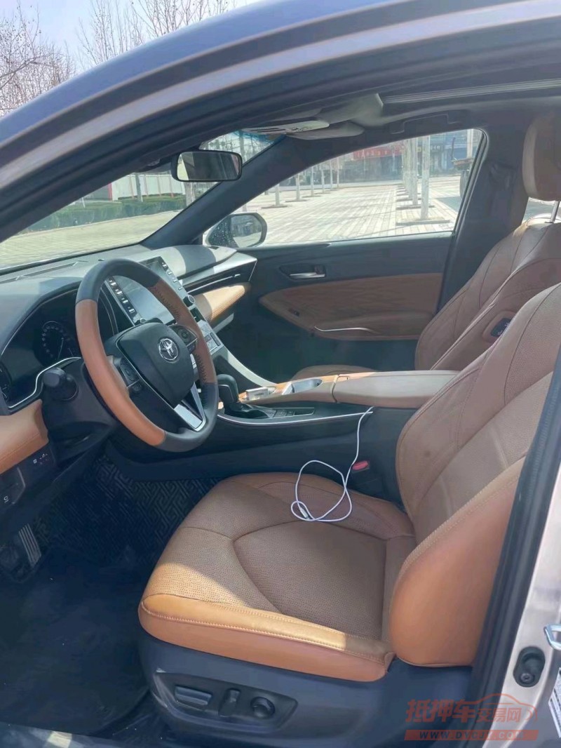 北京21年丰田亚洲龙4