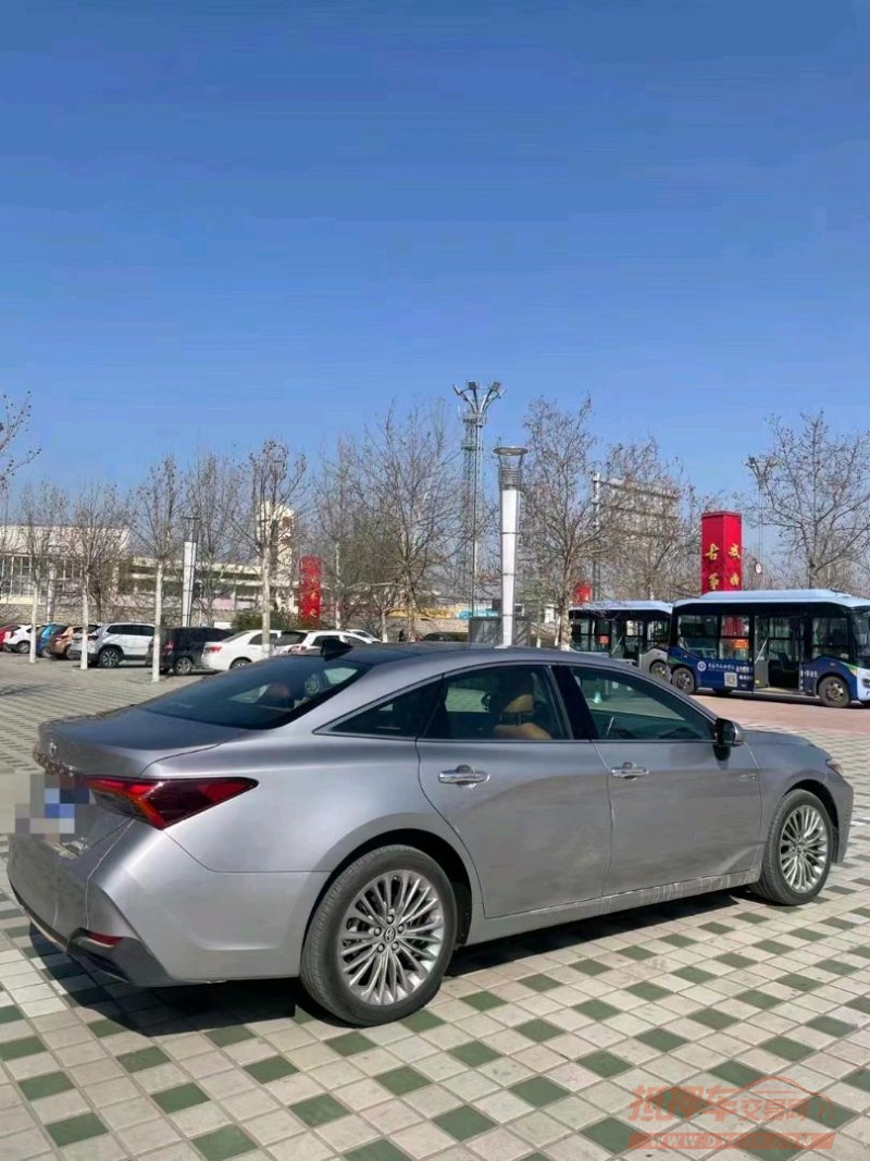 北京21年丰田亚洲龙3