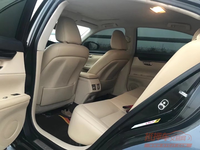 潍坊12年雷克萨斯ES2