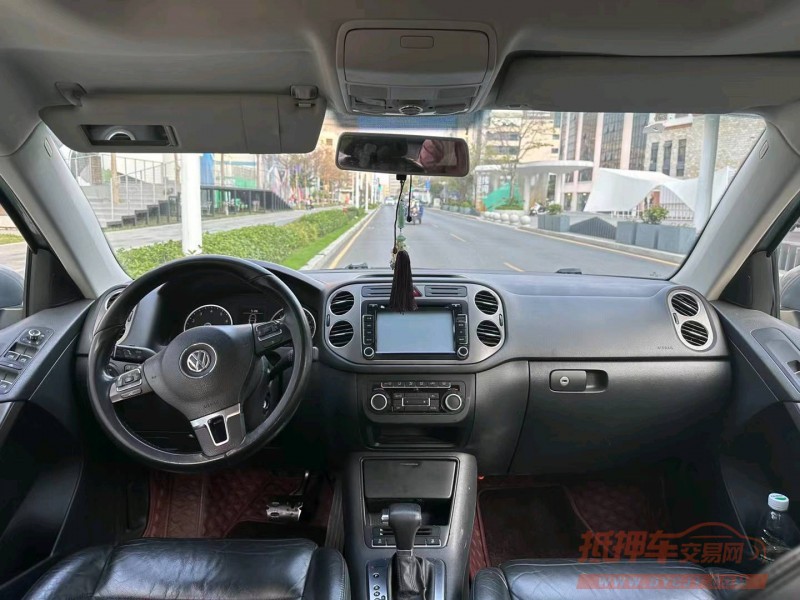 广州11年大众途观6