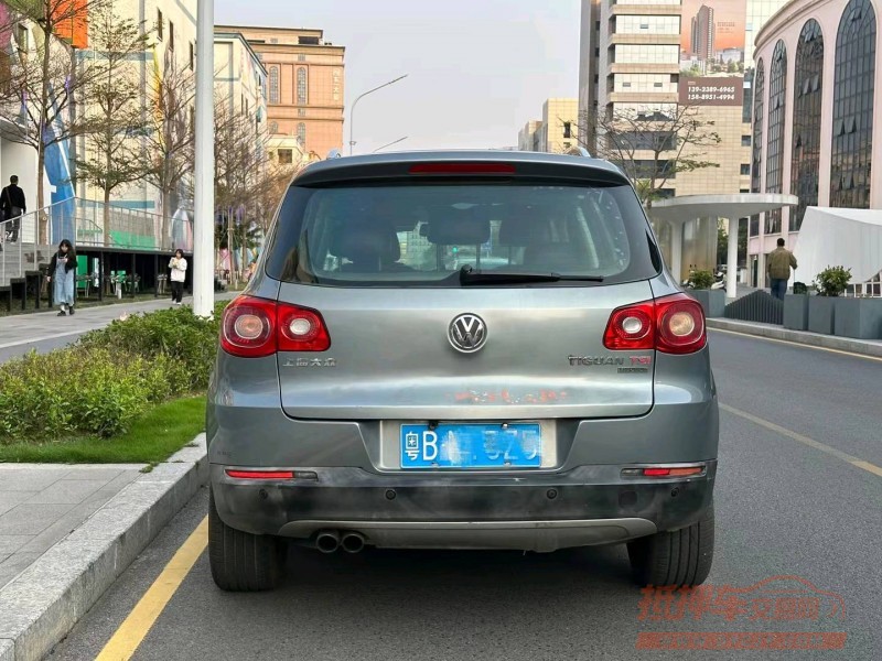 广州11年大众途观8