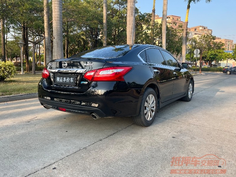 东莞18年日产天籁6