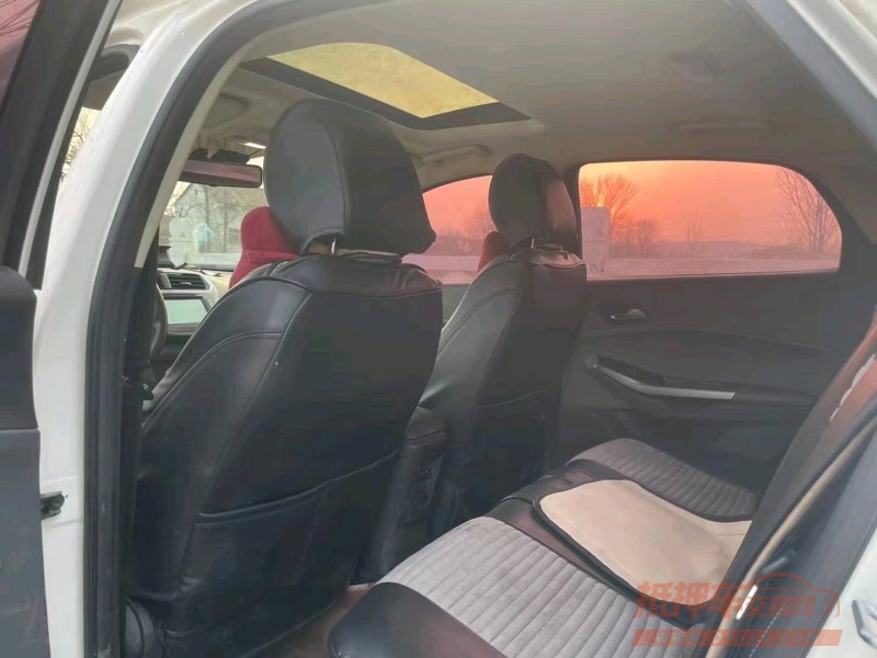 青岛16年福特福睿斯6