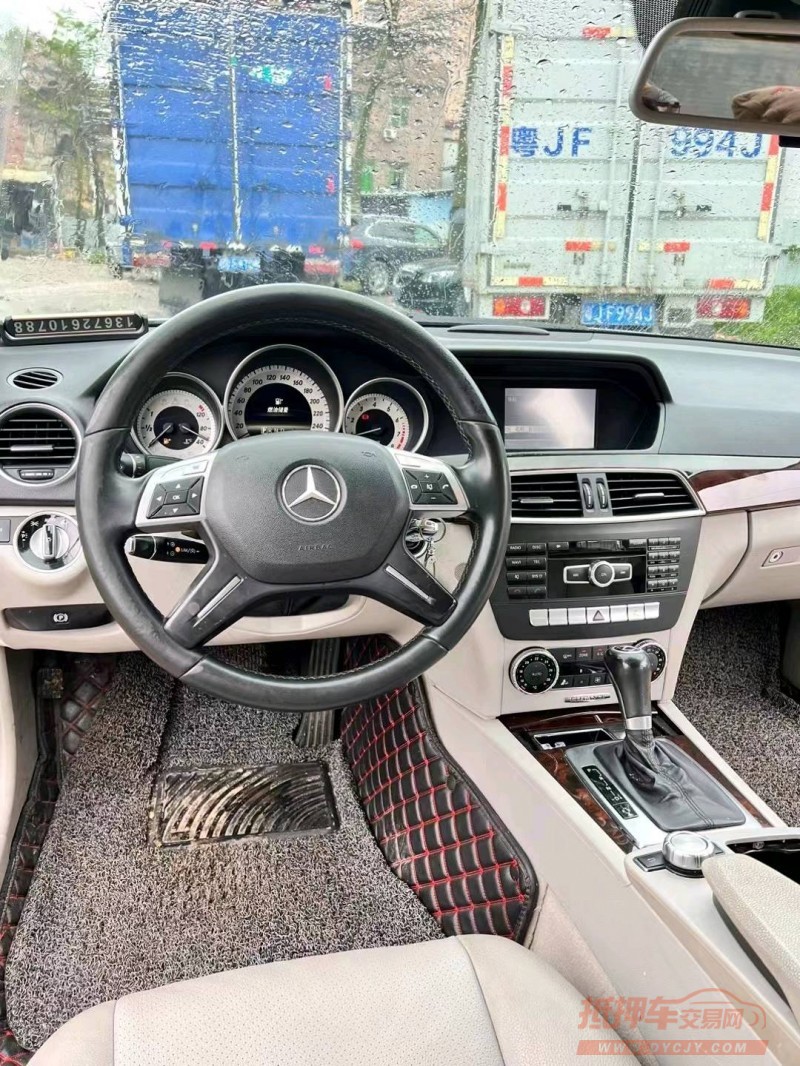 广州13年奔驰C4