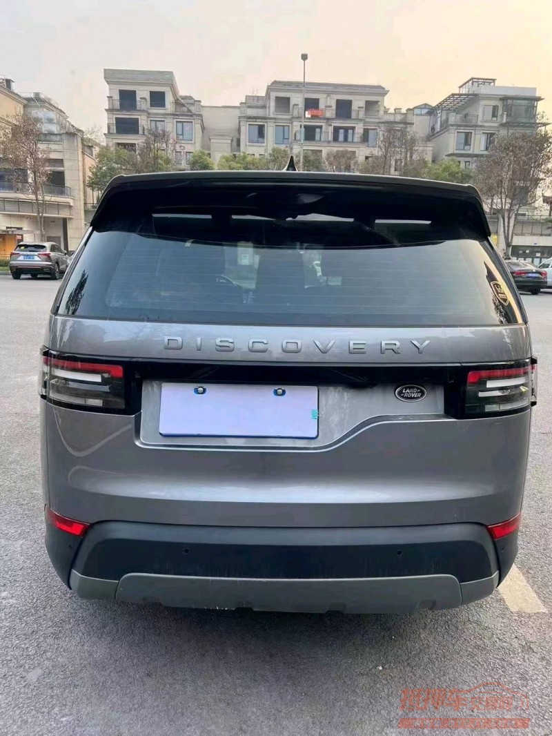 重庆20年路虎发现5