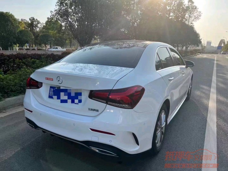宜春22年奔驰A2