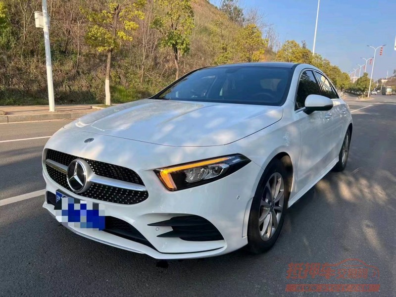 宜春22年奔驰A8