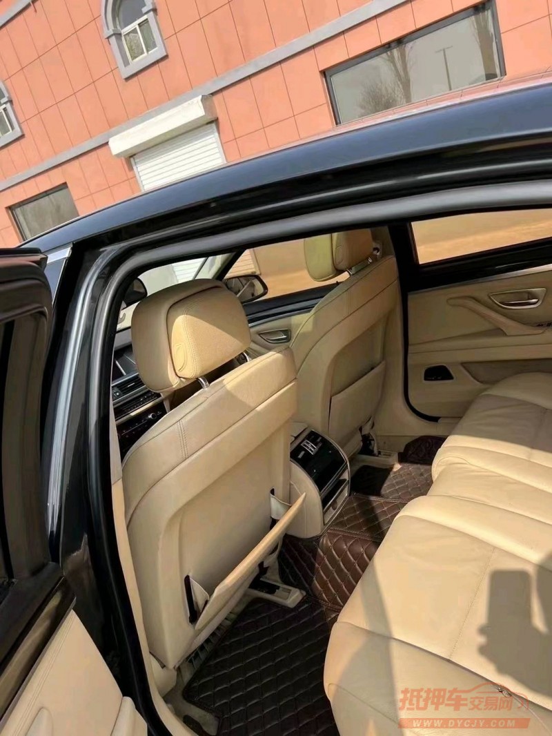 济南12年宝马5系4