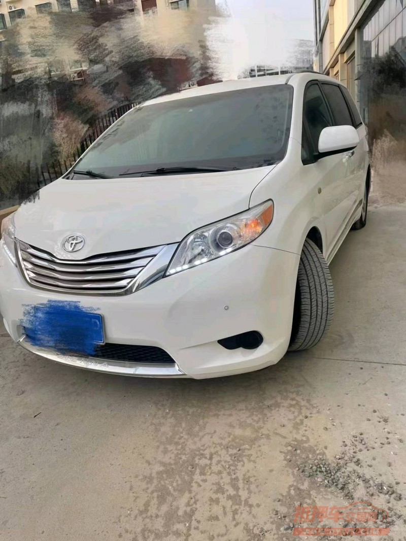 济南15年丰田塞纳2