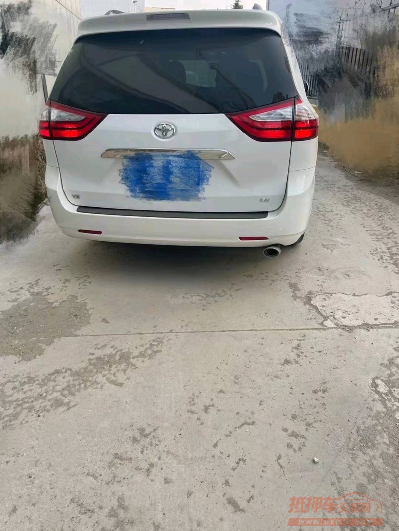 济南15年丰田塞纳3