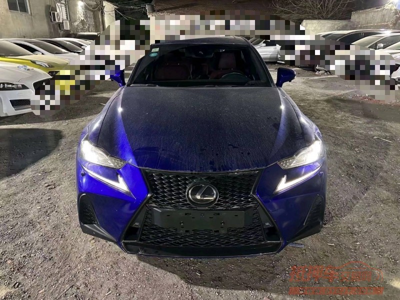 济宁19年雷克萨斯IS1