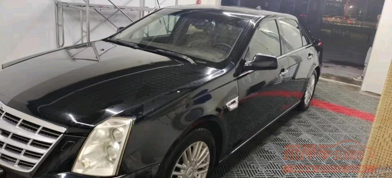 济宁11年凯迪拉克赛威2