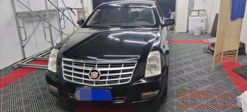 济宁11年凯迪拉克赛威1