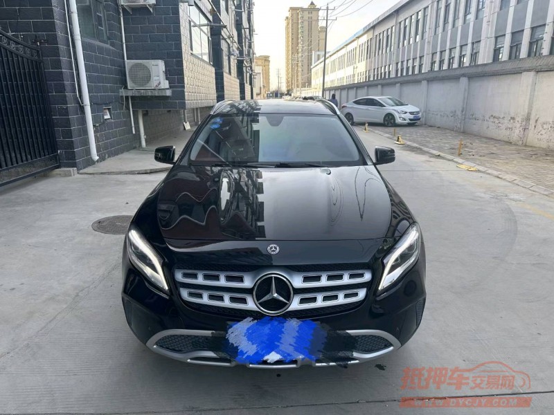 石家庄17年奔驰GLA1