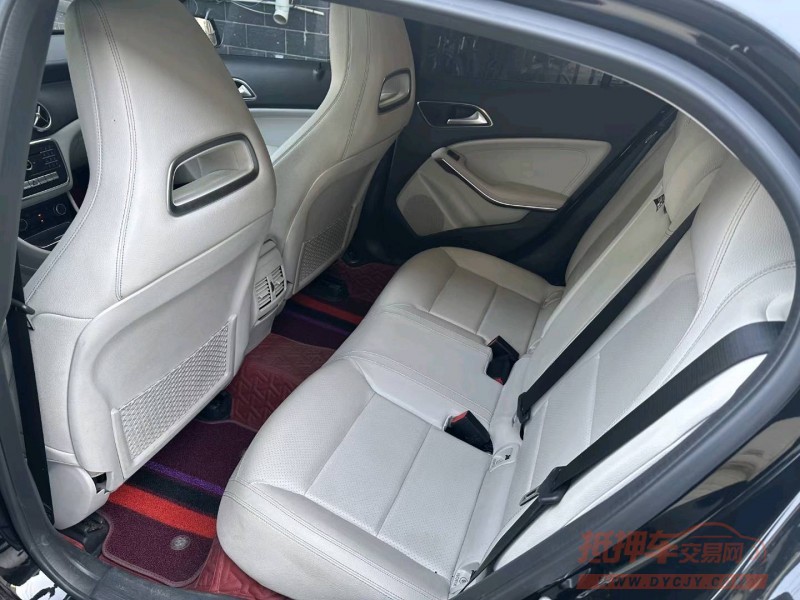 石家庄17年奔驰GLA5