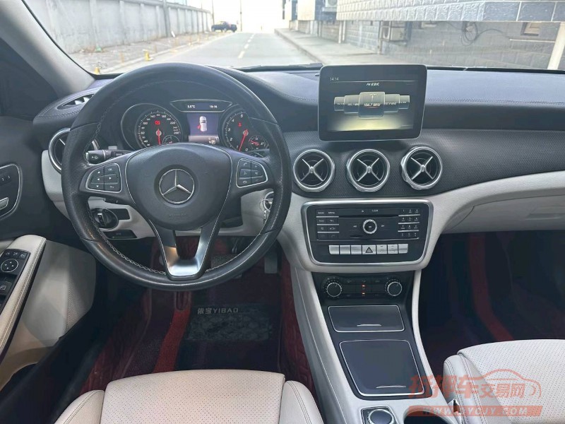 石家庄17年奔驰GLA4