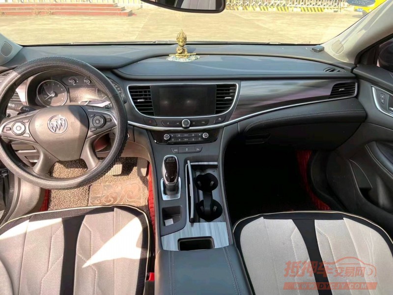 宜昌18年别克君越2