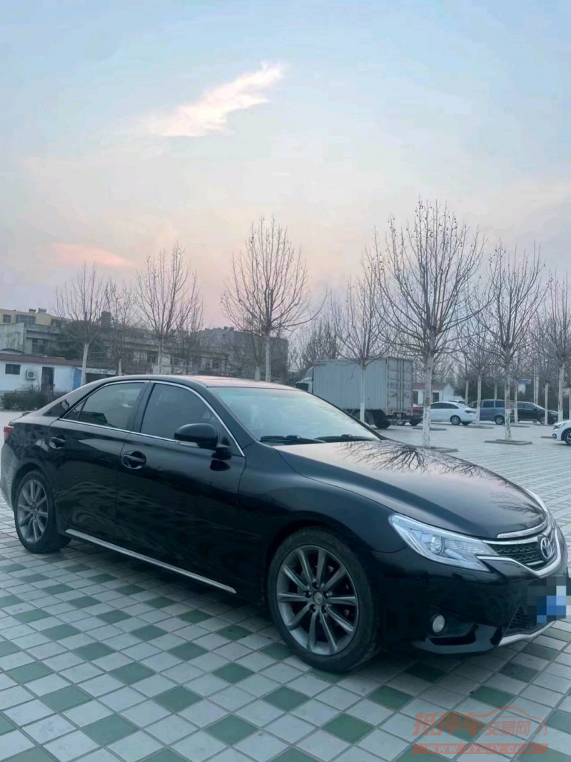 北京16年丰田锐志3