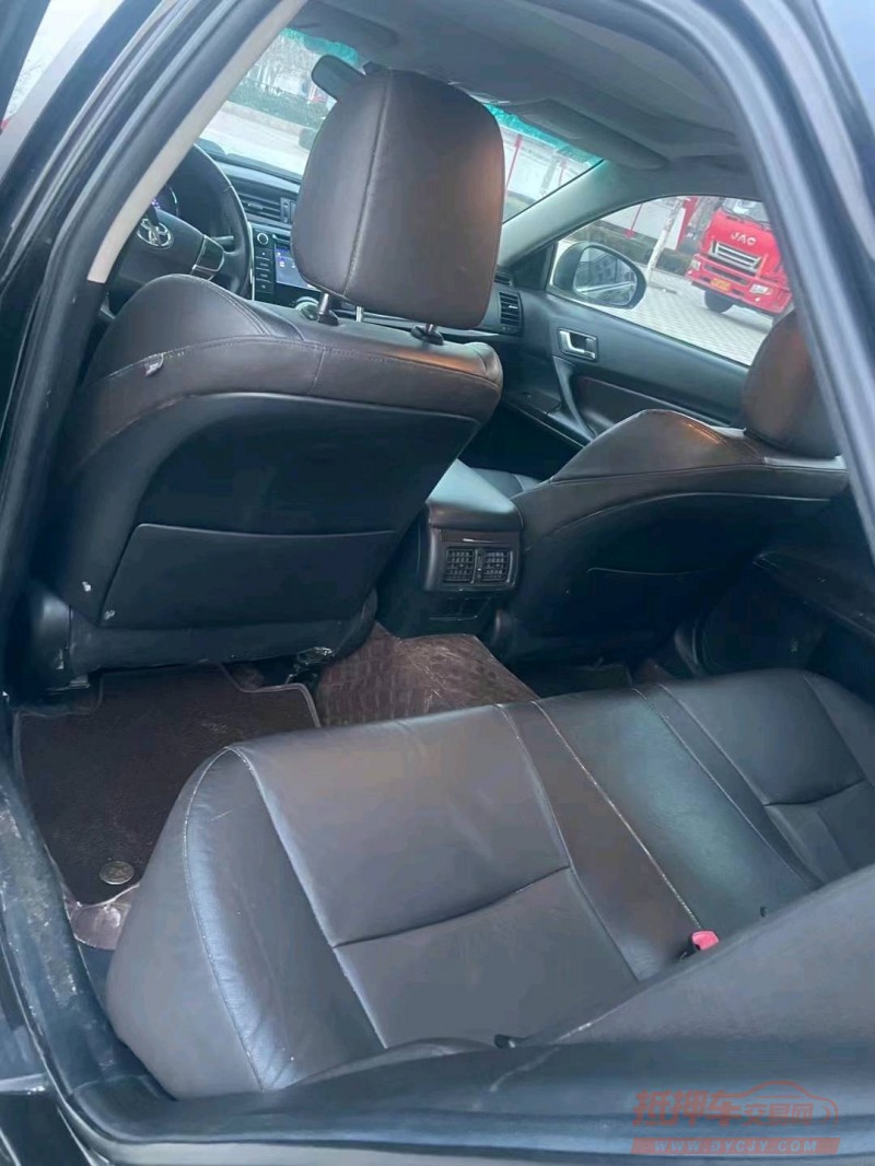 北京16年丰田锐志4