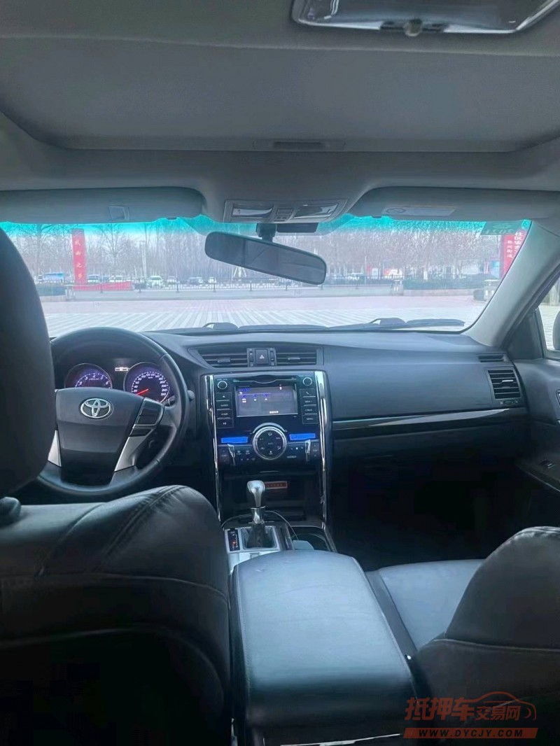北京16年丰田锐志6