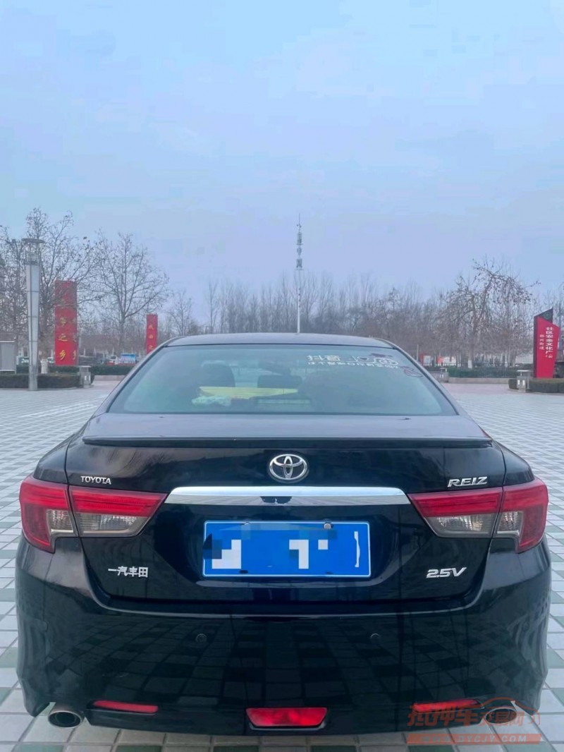 北京16年丰田锐志9
