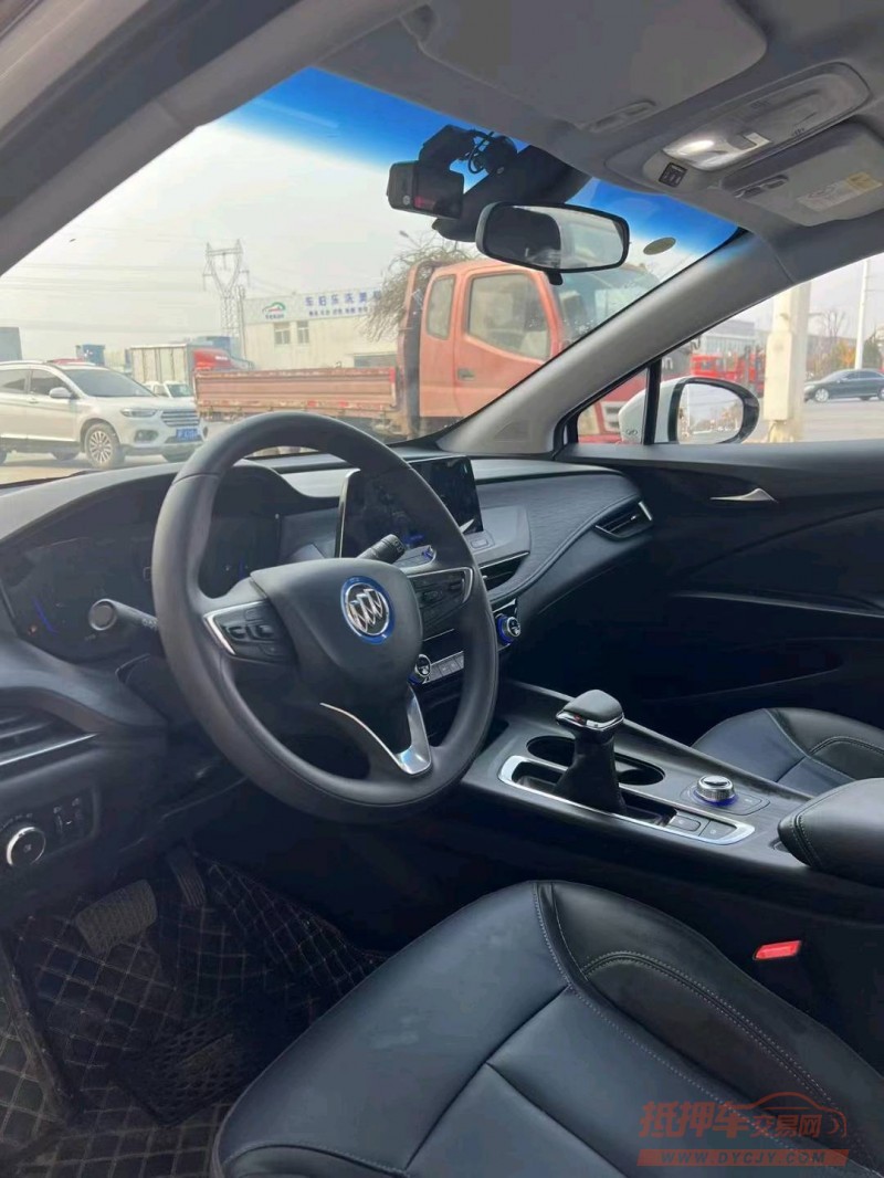 保定21年别克微蓝6