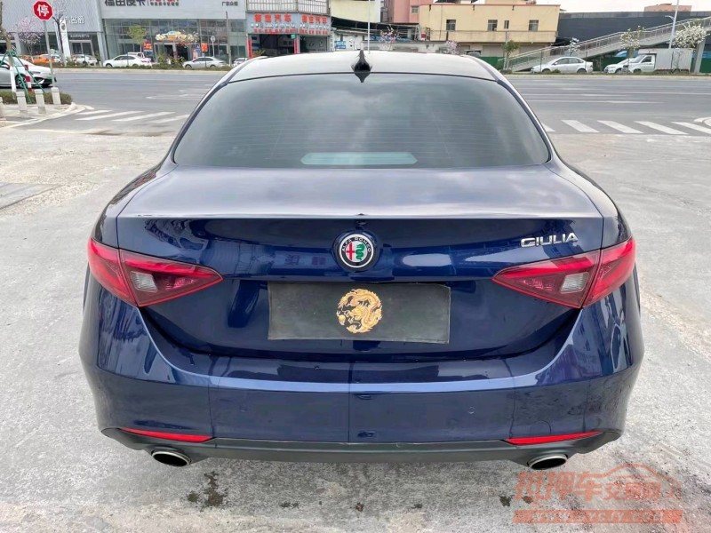 广州19年阿尔法·罗密欧Giulietta9