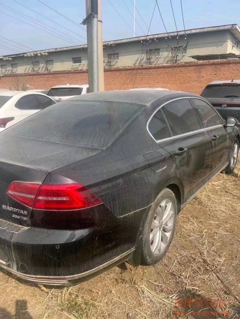 济南17年大众迈腾2