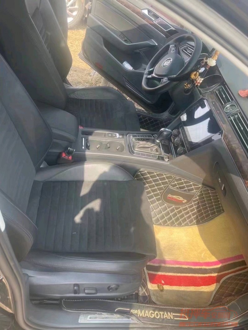 济南17年大众迈腾4