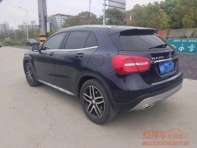 枣庄16年奔驰GLA9