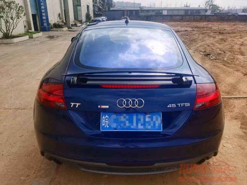 成都12年奥迪TT6