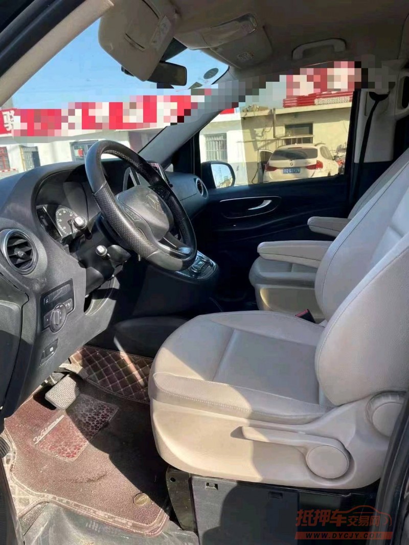 临沂17年奔驰威霆5