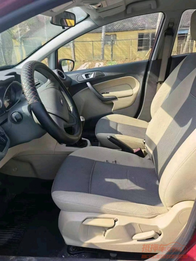 临沂12年福特嘉年华5