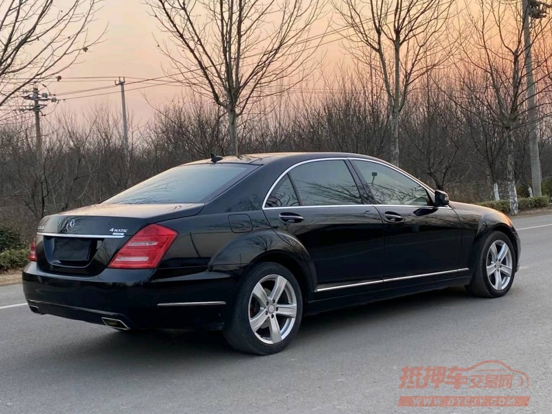 徐州11年奔驰S8