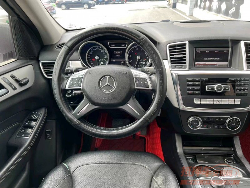 广州13年奔驰ML6