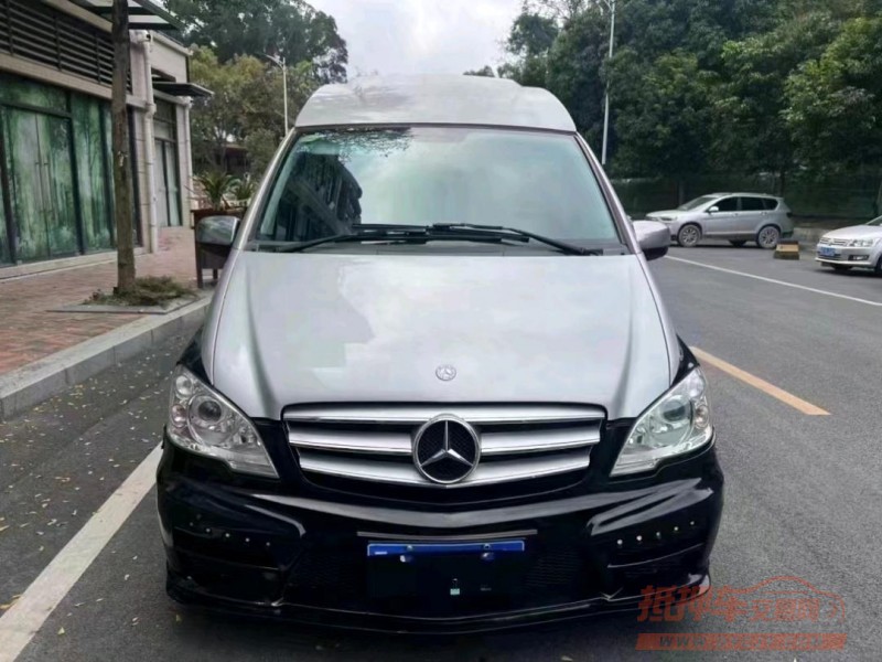 中山13年奔驰威霆1