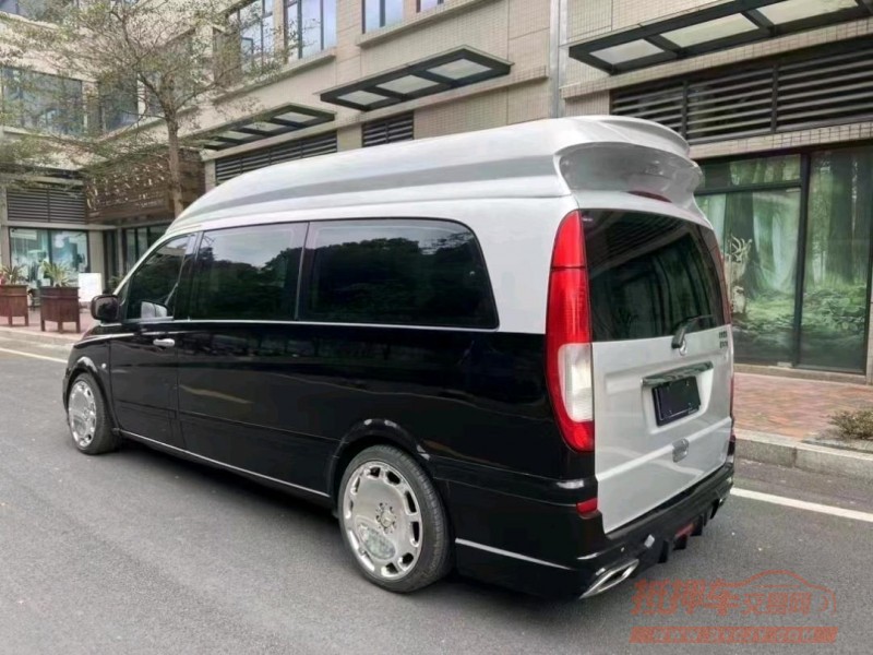 中山13年奔驰威霆4