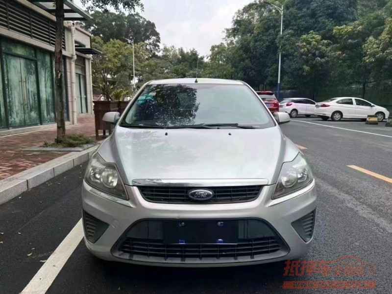 中山11年福特福克斯1