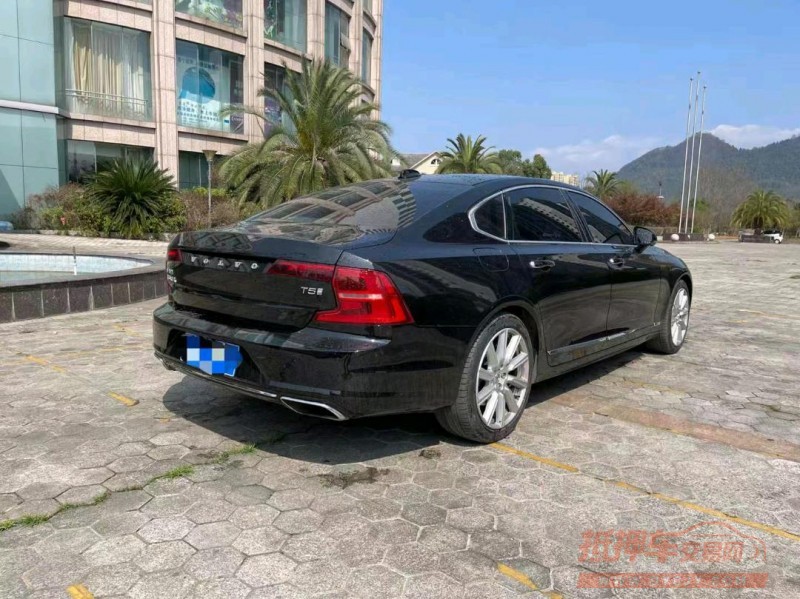 重庆20年沃尔沃S904