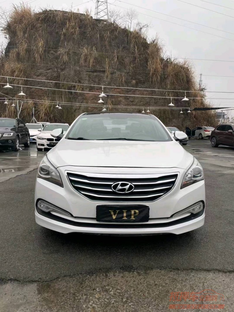 宜昌14年现代名图9